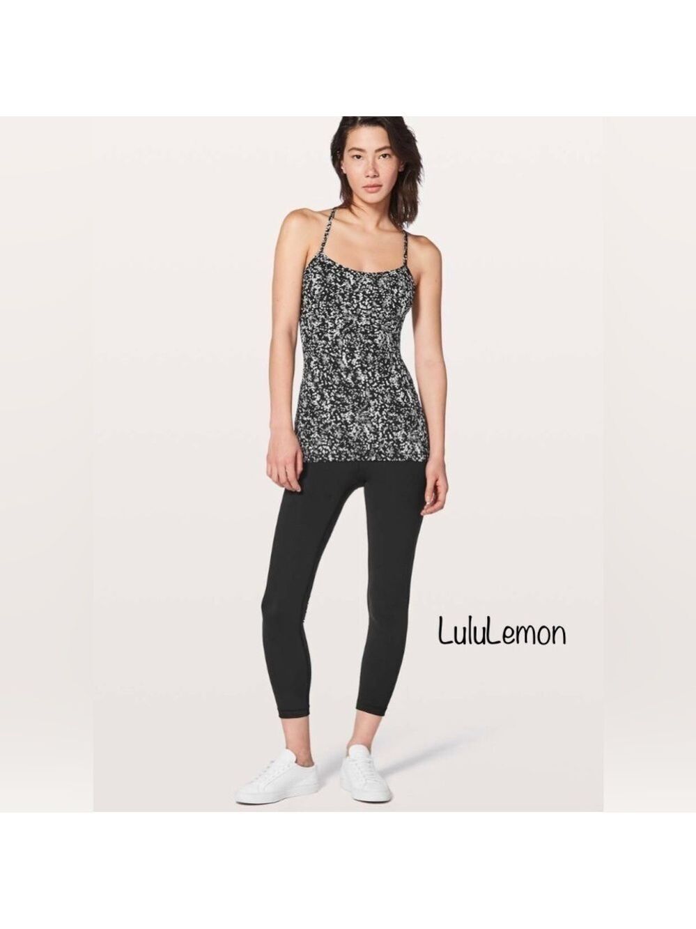Lululemon Power Pose Tank *Light Support For A/B Cup Chirasu Black perfect cond!